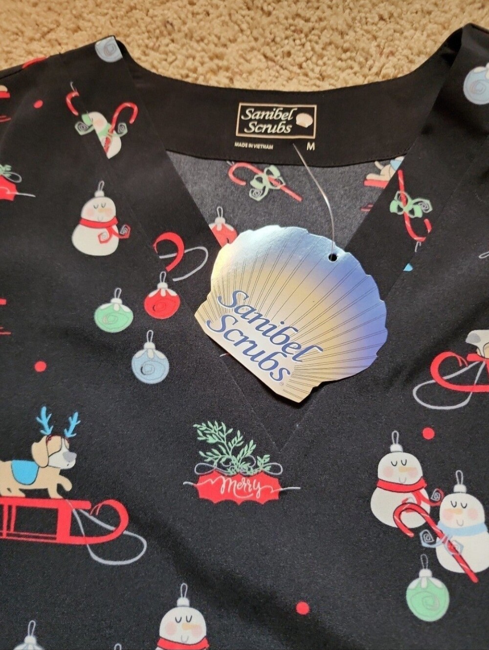 Scrub Top - Picture 2 of 3